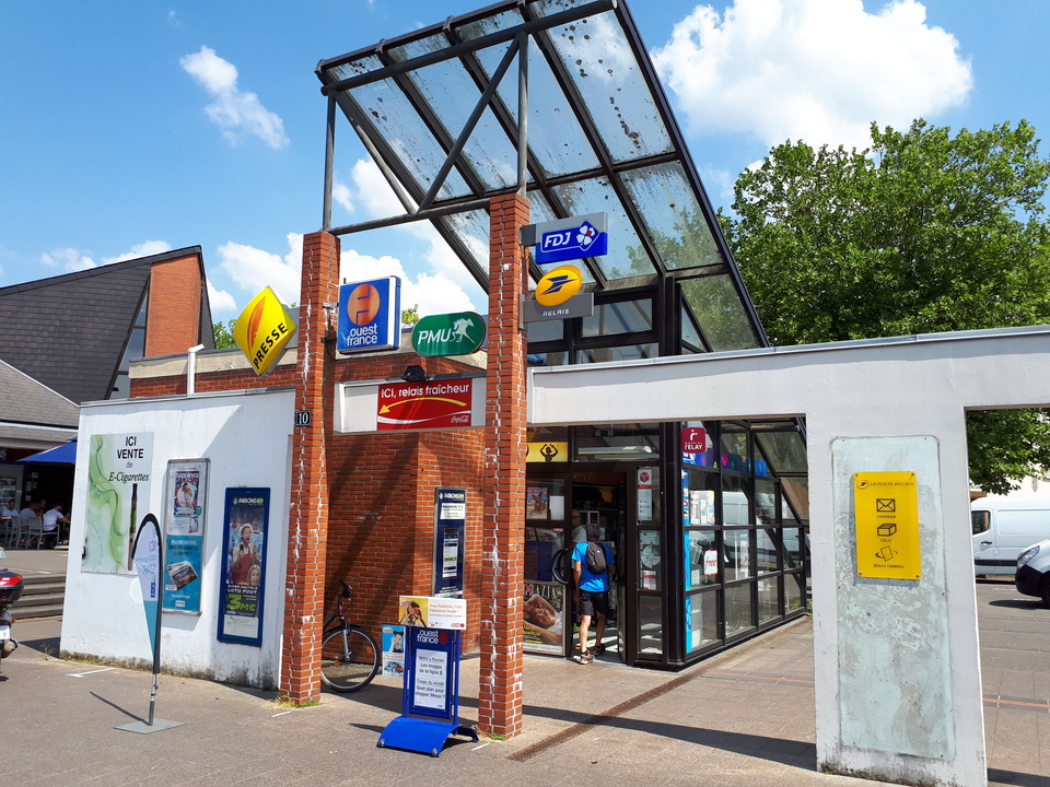 Presse Loto PMU la Poterie, 10 Place du Ronceray, 35200 Rennes
