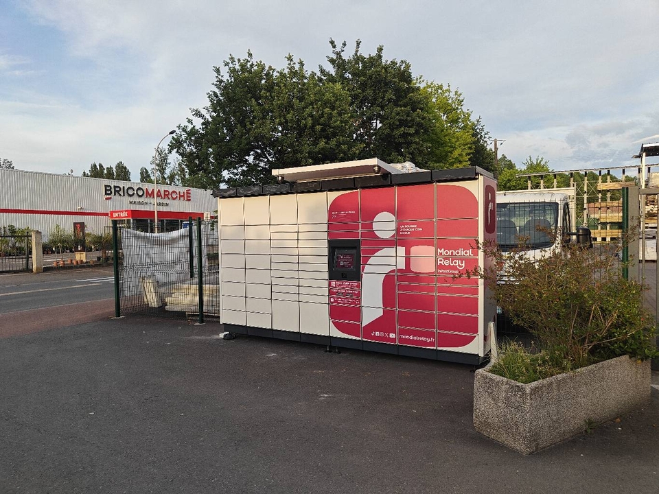 Locker 24/7 BricoMarché, 73 73 Avenue de l'Europe, 16200 Jarnac