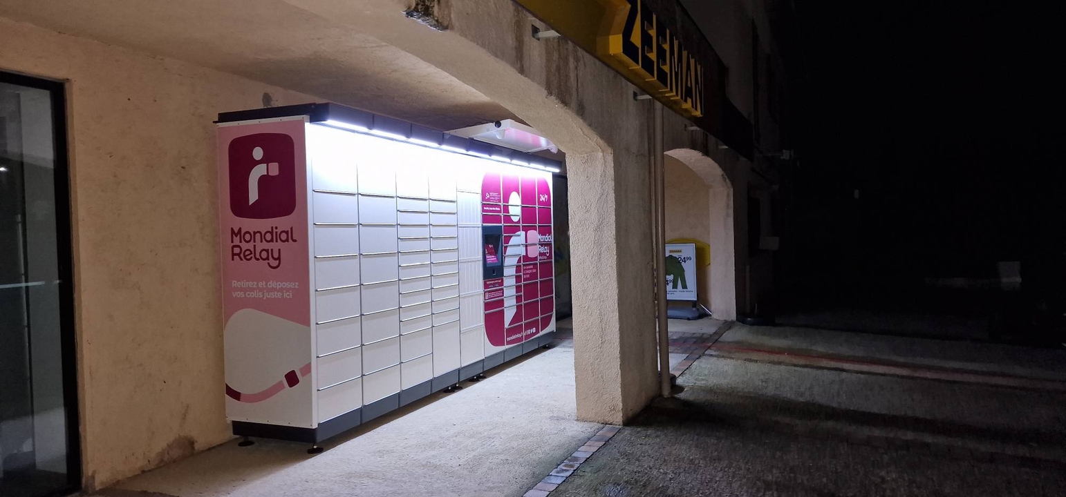 Locker 24/7 Zeeman Montauroux, 11 Route Départementale 562, 83440 Montauroux