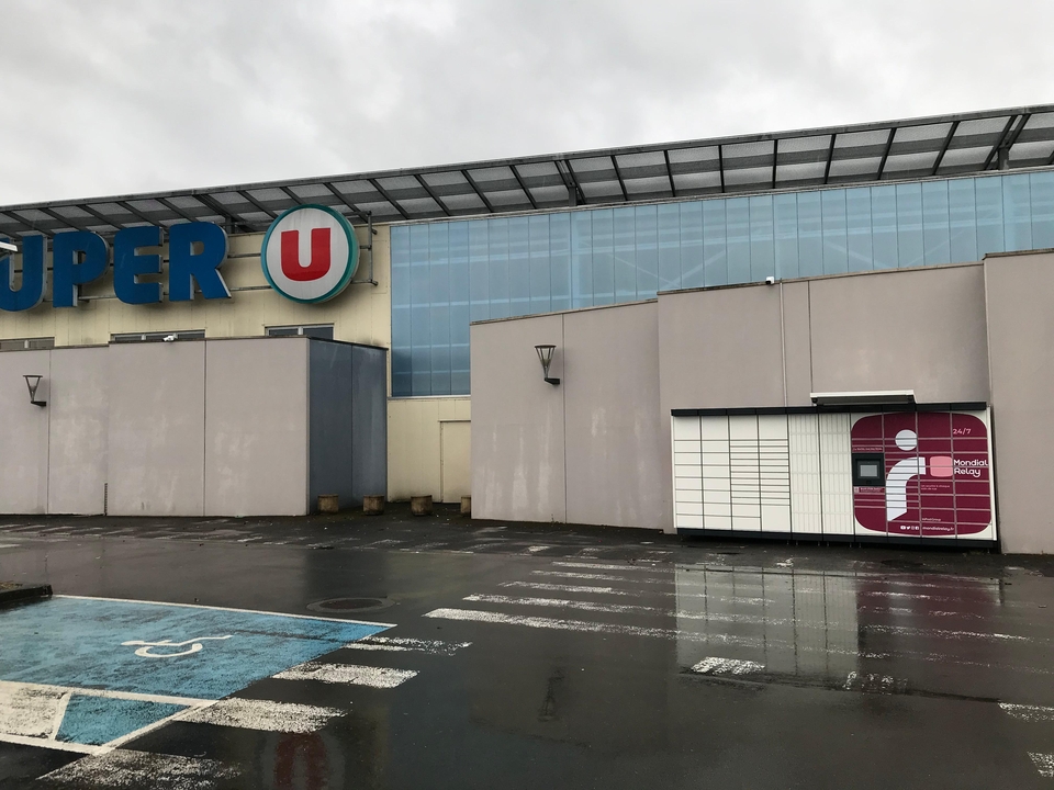 Locker 24/7 Super U la Roche-P, ZA Les Chaumettes, 86270 La Roche-Posay