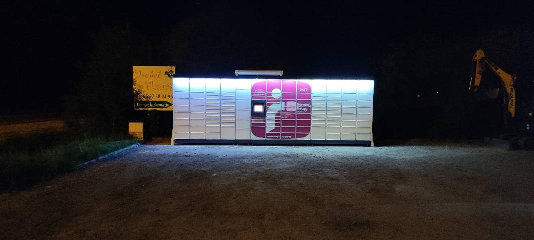 Locker 24/7 Pizza Venezia la Lande de Fronzac, 9 5 Farideuil, 33240 La Lande-de-Fronsac