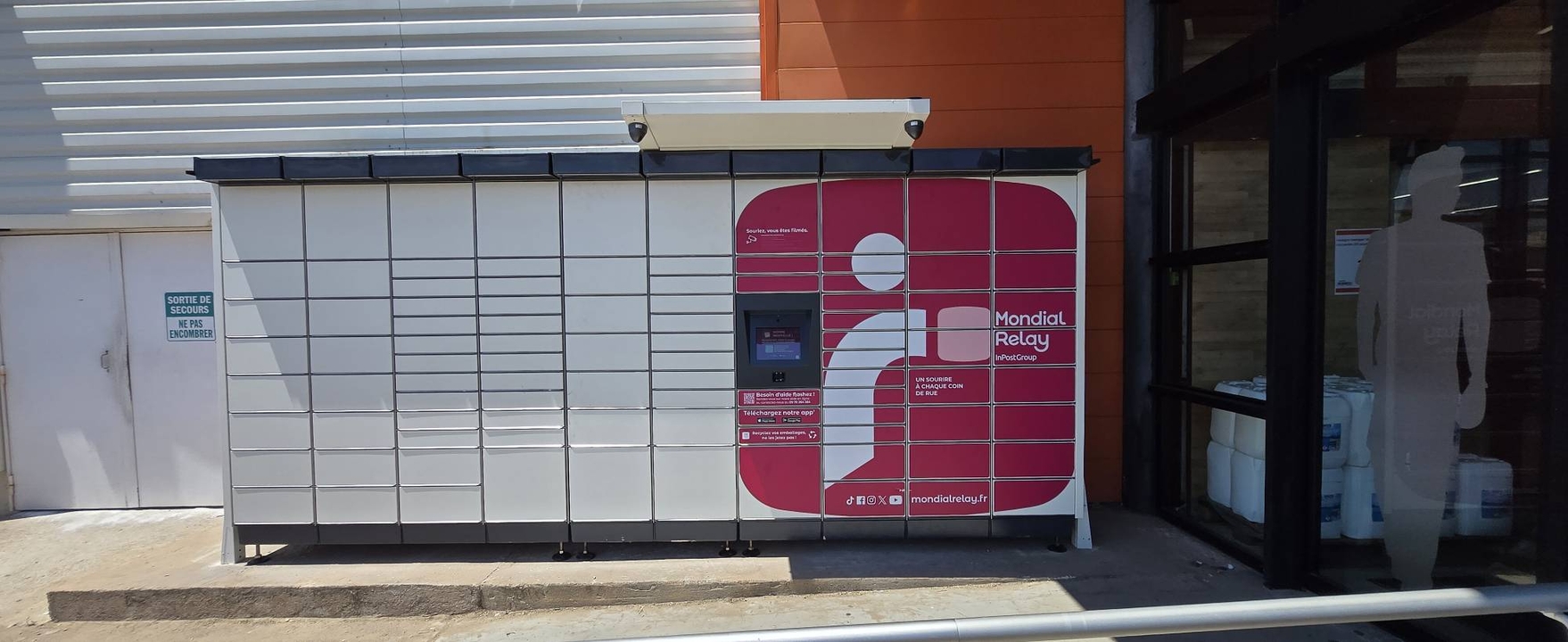 Locker 24/7 Weldom 20538 Porto Vecchio, 83 Route de Bastia, 20137 Porto-Vecchio