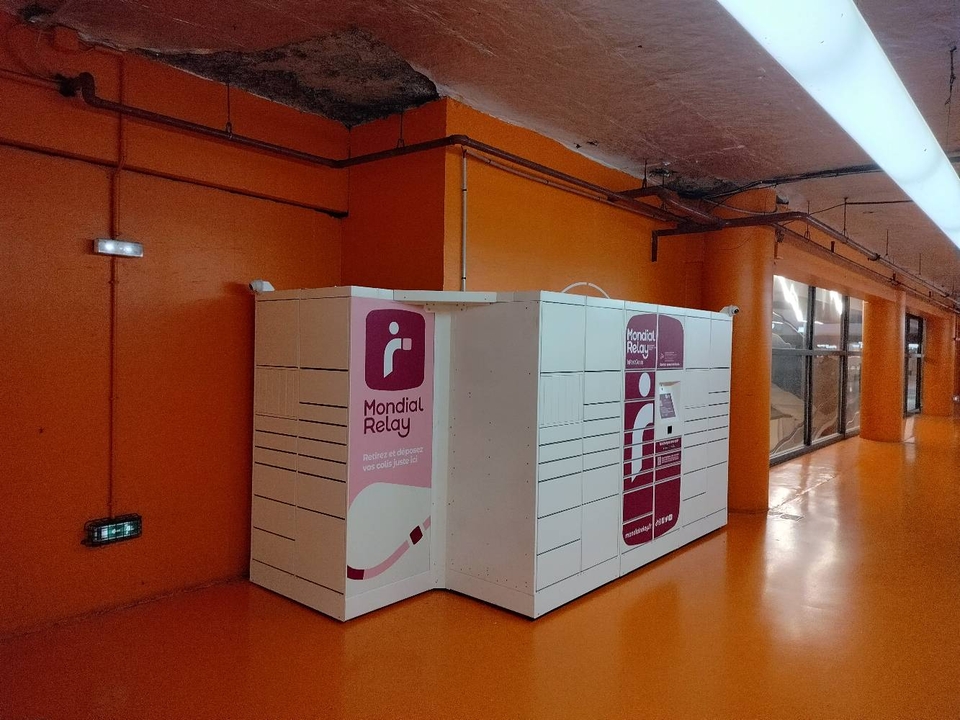Locker 24/7 Parking Indigo CC Euralille Porte 2, 164 168 Avenue Willy Brandt, 59777 Lille
