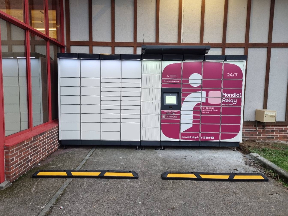 Locker 24/7 Carrefour Market Saint-Pierre-de-Cormeilles, 20 Route de Lisieux, 27260 Saint-Pierre-de-Cormeilles