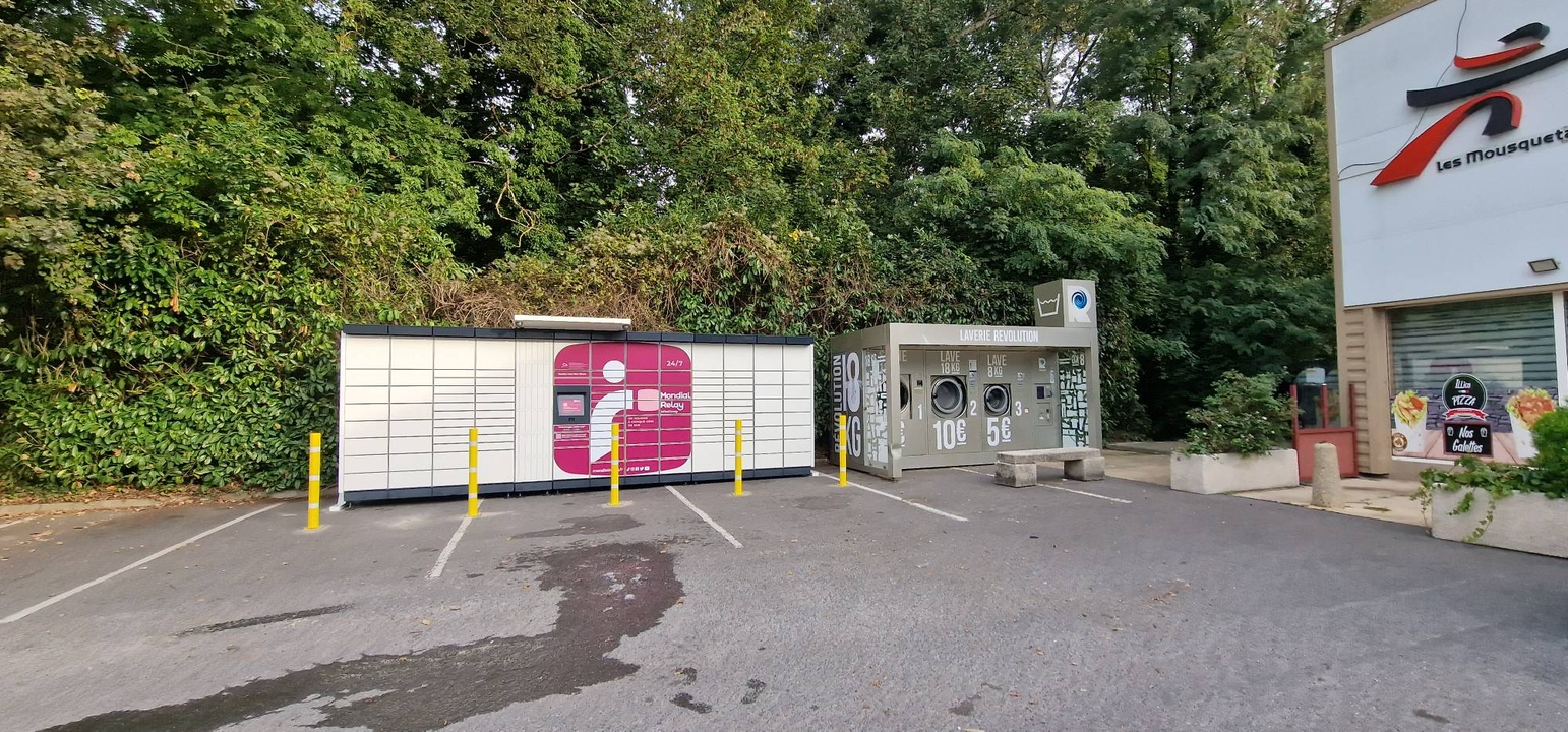 Locker 24/7 Intermarché 91710 Vert-le-Petit, 8 8 Rue Berthollet, 91710 Vert-le-Petit