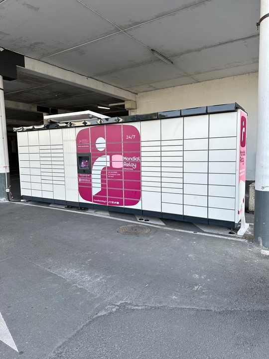 Locker 24/7 E.leclerc Royan, 2 Rue Antoine-Laurent de Lavoisier, 17200 Royan