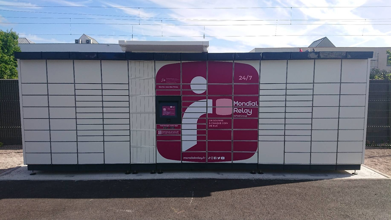 Locker Bluespace 95210 Saint-Gratien, 15 15 Rue Massenet, 95210 Saint-Gratien