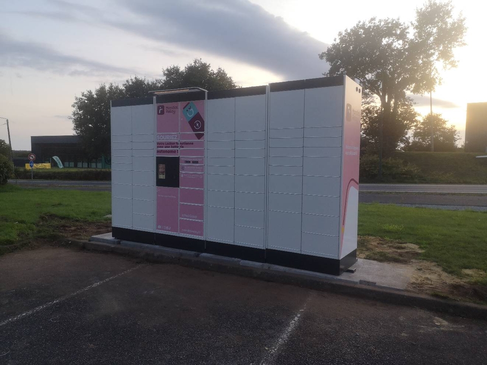 Locker 24/7 Conforama 29000 Quimper, 334 4 Rue Pierre Tremintin, 29000 Quimper