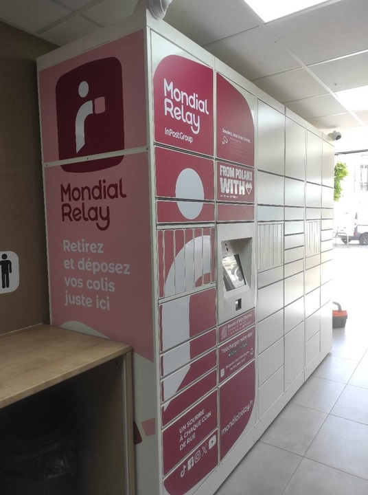 Locker Laverie, 45 45 Place de L Hôtel de ville, 45410 Artenay