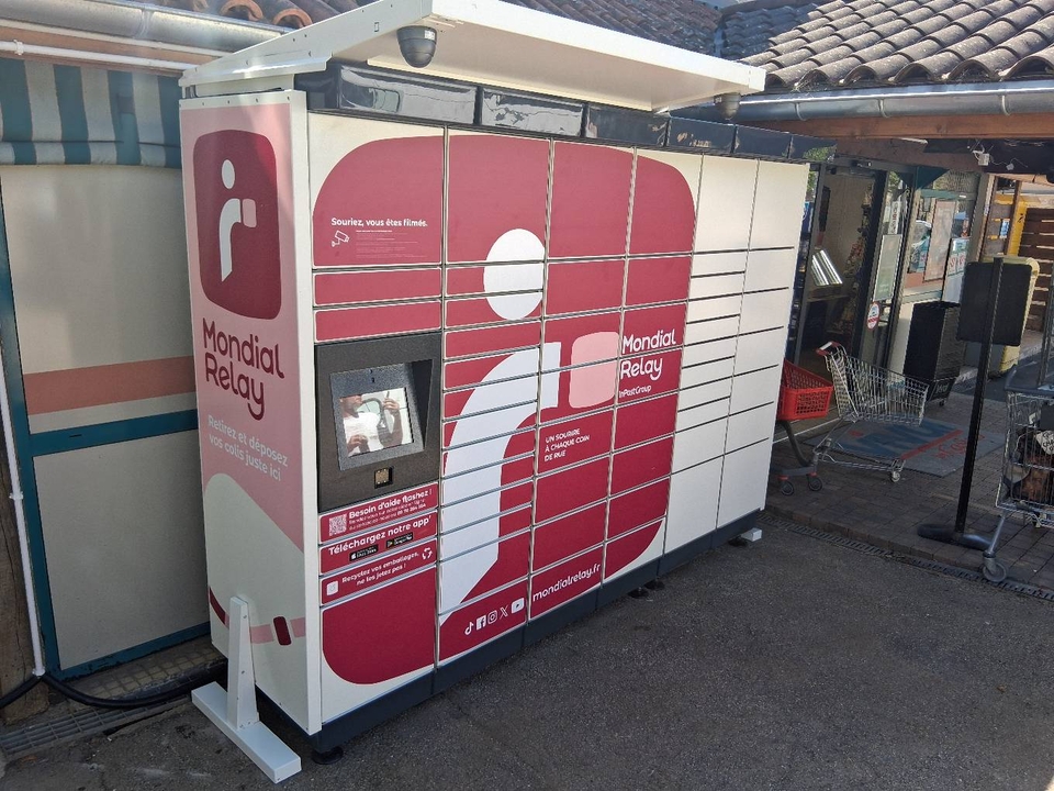 Locker 24/7 Vival 69270 St Romain au Mont d'Or, 15 15 Route Neuve, 69270 Saint-Romain-au-Mont-d'Or