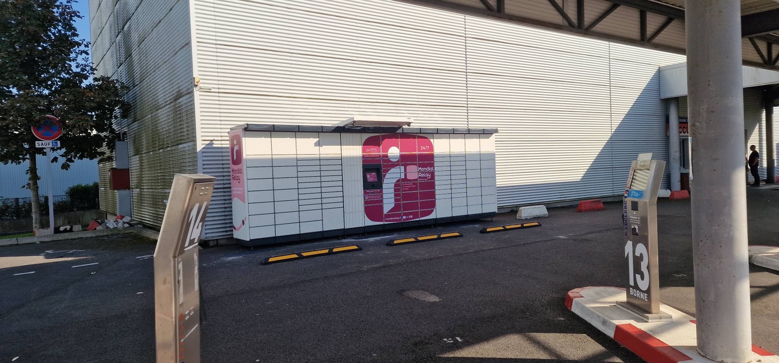 Locker 24/7 Leclerc Drive 77340 Pontault Combault, 31 31 Route de Paris, 77340 Pontault-Combault