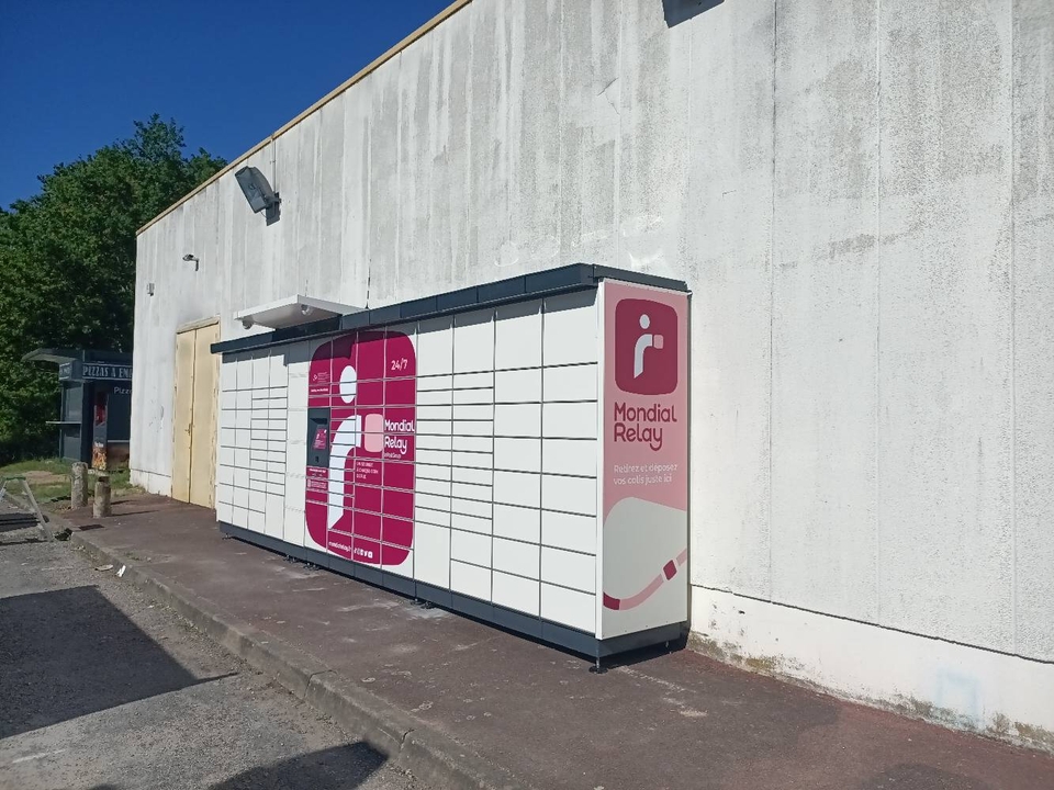 Locker 24/7 Bricostock St Andre de Cubzac, 1555 1555 Avenue de l'Europe, 33240 Saint-André-de-Cubzac