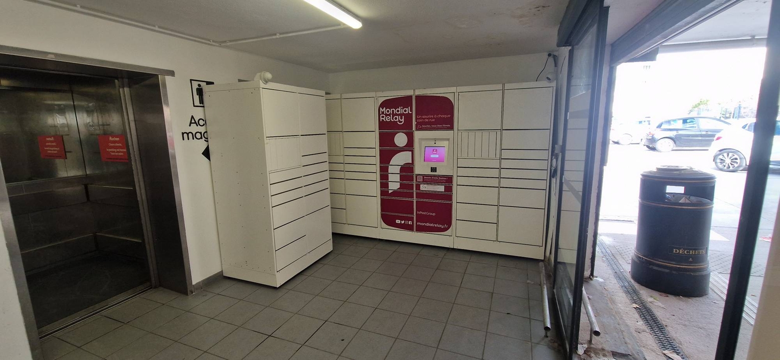 Locker Auchan, 55 55 Avenue de la Rose, 13013 Marseille