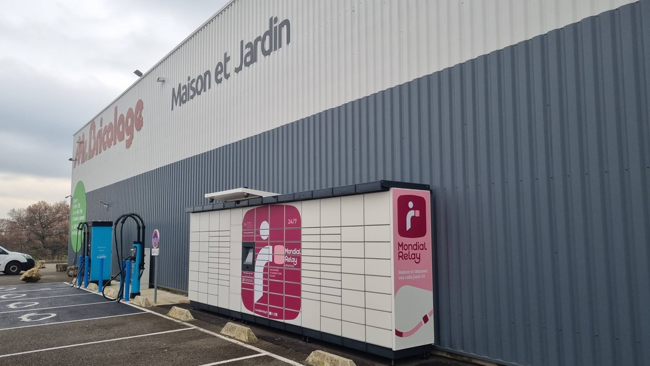 Locker 24/7 Mr Bricolage 30130 Pont St Esprit, 108 ZAC Porte Sud, 30130 Pont-Saint-Esprit
