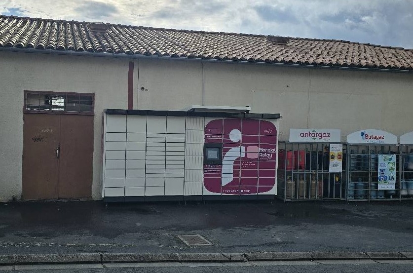 Locker 24/7 Proxi St Pierre de Maille, 4 4 Rue de la Piloterie, 86260 Saint-Pierre-de-Maillé