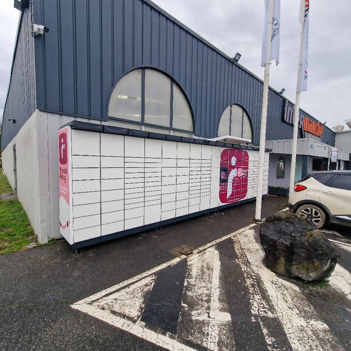 Locker 24/7 Intermarche Susmiou, 9 9 Route de Bayonne, 64190 Susmiou