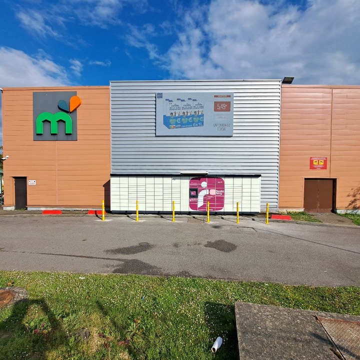 Locker 24/7 Marché Frais 78310 Coignières, 27 27 Avenue de la Gare, 78310 Coignières