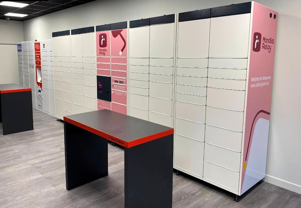 Locker Speed Queen 38360 Sassenage, Av. de Romans, 38360 Sassenage