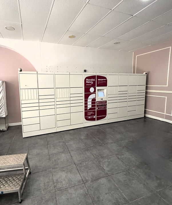 Locker Cyber Phone Academy, 20 20 Rue de l'Académie, 13001 Marseille