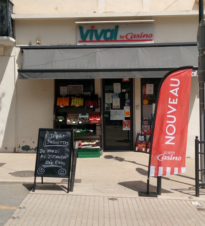 Vival, 1 Cours Charles Galland, 13580 La Fare-les-Oliviers