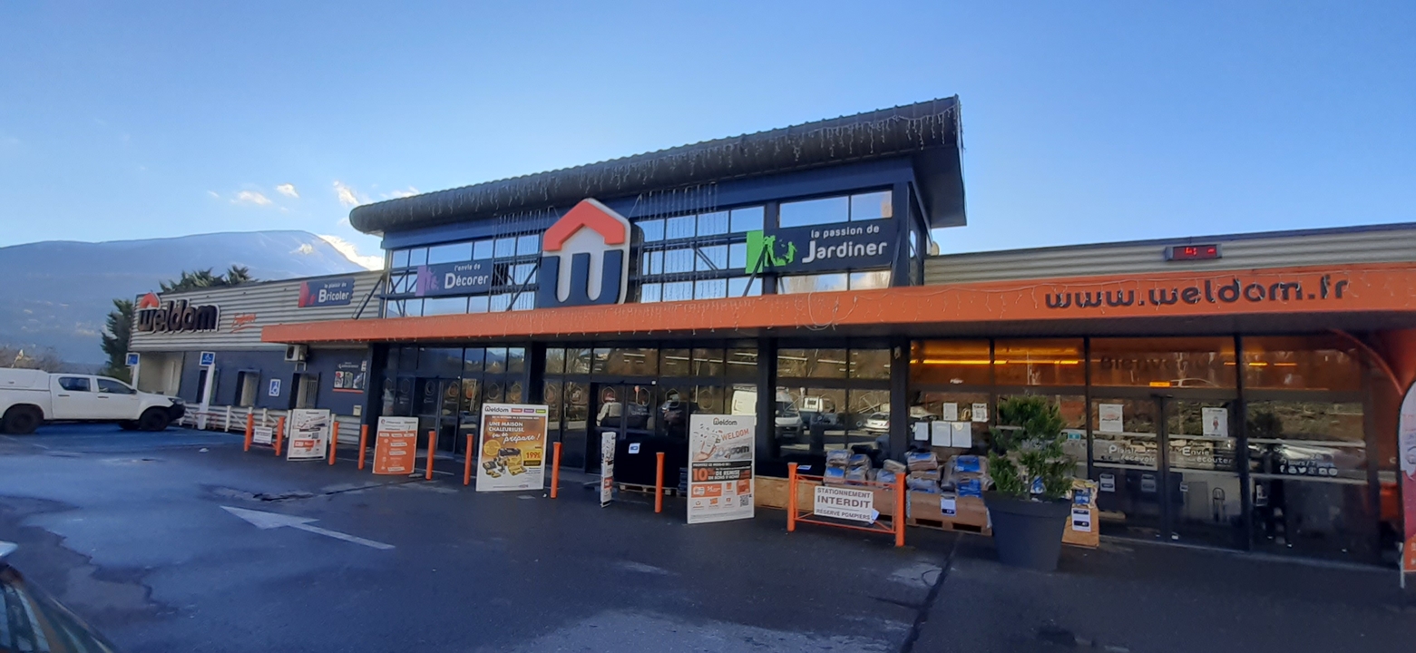 Weldom, Avenue des Acacias, 05200 Embrun