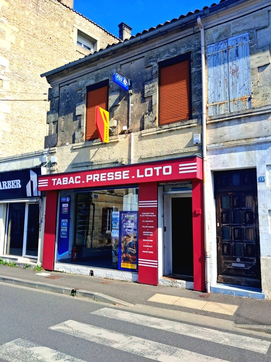 Tabac Presse du Champ de Foire, 135 Rue de la République, 16100 Cognac