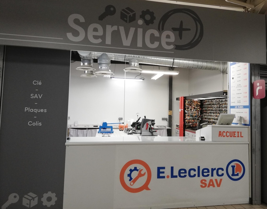 SERVICE PLUS LECLERC Galerie centre ccial Leclerc, Avenue de Verdun, 46200 Souillac