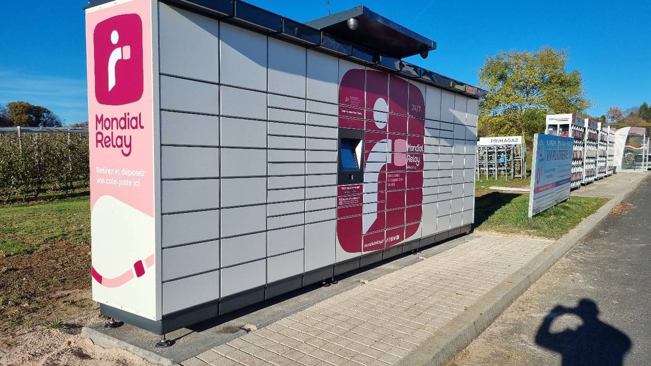 Locker 24/7 Intermarche Uzerche, 30 Les Paturaux, 19140 Uzerche
