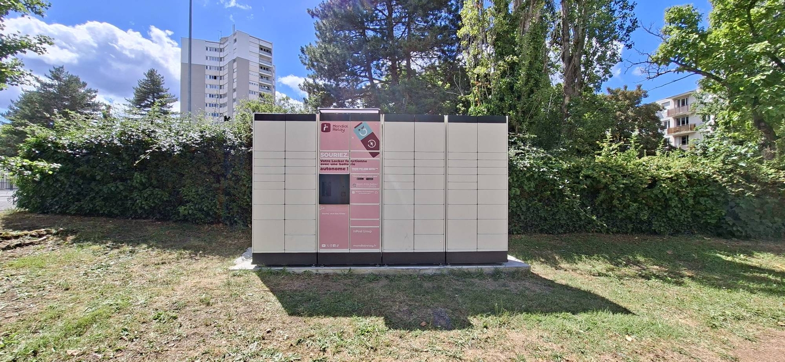 Locker 24/7 Résidence La Poste, 14 14 Rue Fernand Léger, 42600 Montbrison