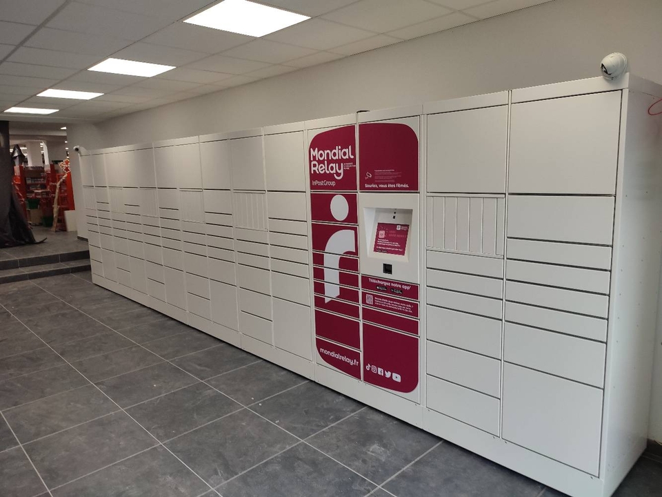 Locker Parapharmacie Lafayette Villeneuve sur Lot, 11 11 Place de la Révolution, 47300 Villeneuve-sur-Lot