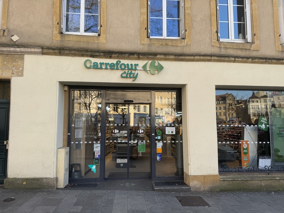 Carrefour City (maju), 18 Place Saint-Simplice, 57000 Metz