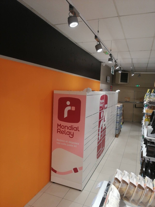 Locker Carrefour Express Beaugeard 35400 Saint-Malo, 16 16 Rue Pierre Beaugeard, 35400 Saint-Malo