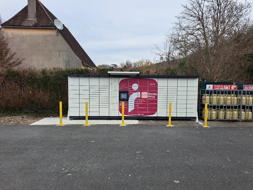 Locker 24/7 Relais des Mousquetaires les Eyzies, 24 24 La Forge, 24620 Les Eyzies