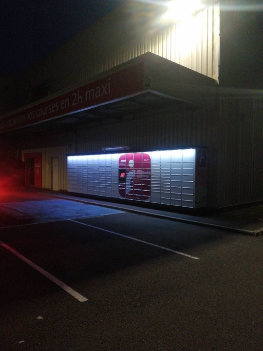 Locker 24/7 Super U 72380 Sainte-Jamme-Sur-Sarthe, Rue du Sablon, 72380 Sainte-Jamme-sur-Sarthe