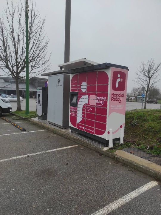 Locker 24/7 Station-E, 8 8 Rue Saint-Symphorien, 56450 Surzur