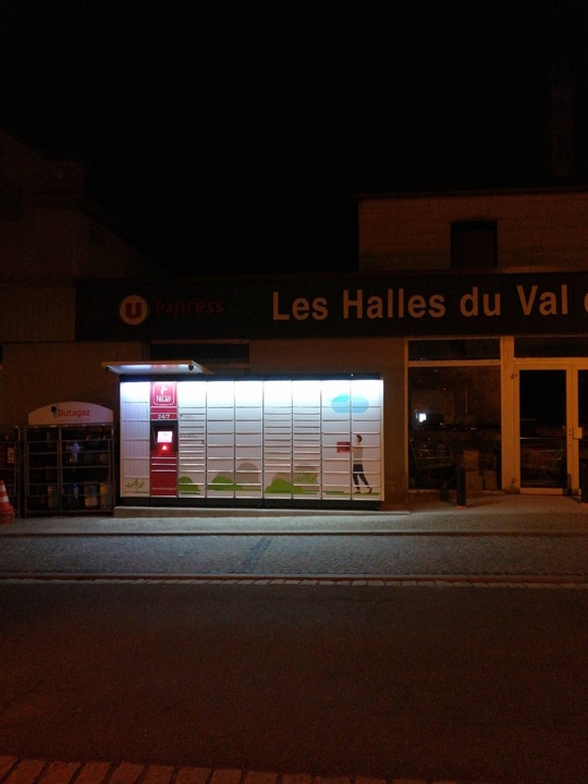 Locker 24/7 U Express le Val-D, 2 2 Rue des Halles, 88340 Le Val-d'Ajol