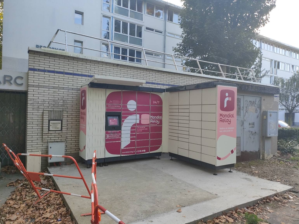 Locker 24/7 Avenue Jussieu 59170 Croix, 4 Avenue Jussieu, 59170 Croix