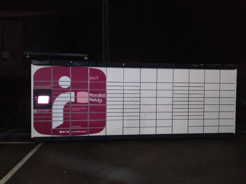 Locker 24/7 Lavage Auto Hydro, 29 1191 Route du Beaujolais, 69460 Blacé
