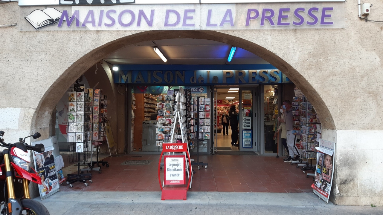 Tabac Presse Loto Librairie Papeterie, 16 Place de la République, 32500 Fleurance