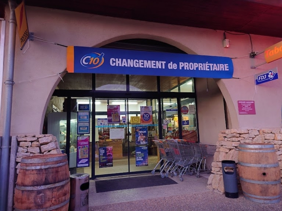 Le Relais de Sully, 19 Rue Saint-Roch, 11170 Villesèquelande