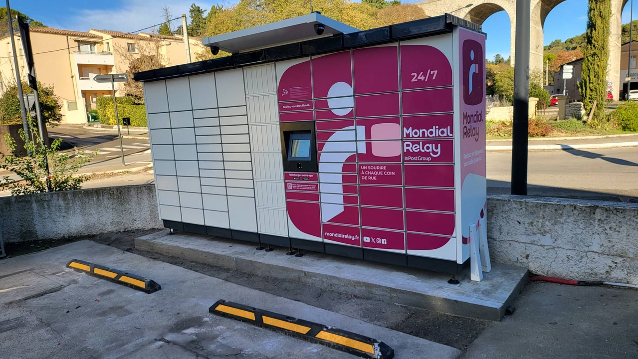 Locker 24/7 Station Service Campus 30000 Nimes, 78 78 Route d'Alès, 30000 Nîmes