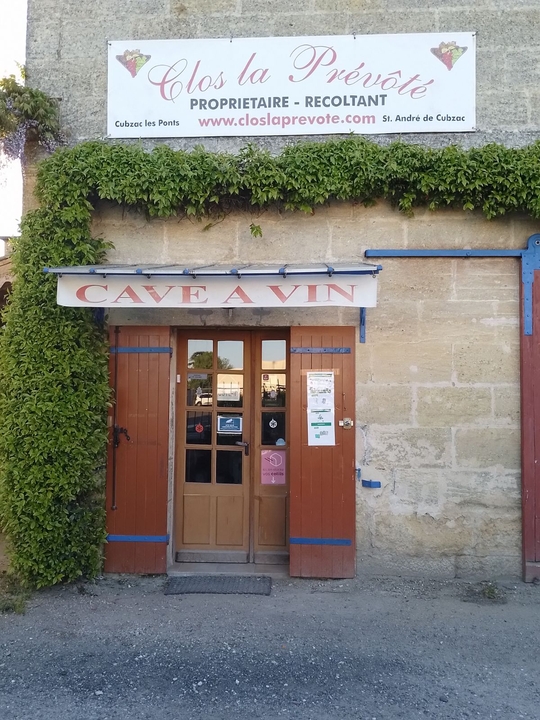 Clos la Prevote, 13 Avenue de Paris, 33240 Cubzac les Ponts
