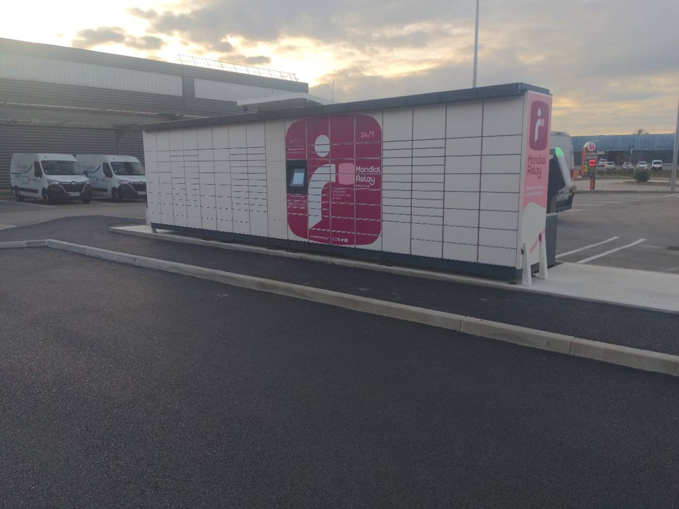 Locker 24/7 Super U 25115 Pouilley-Les-Vignes, Rue d'Emagny, 25115 Pouilley-les-Vignes