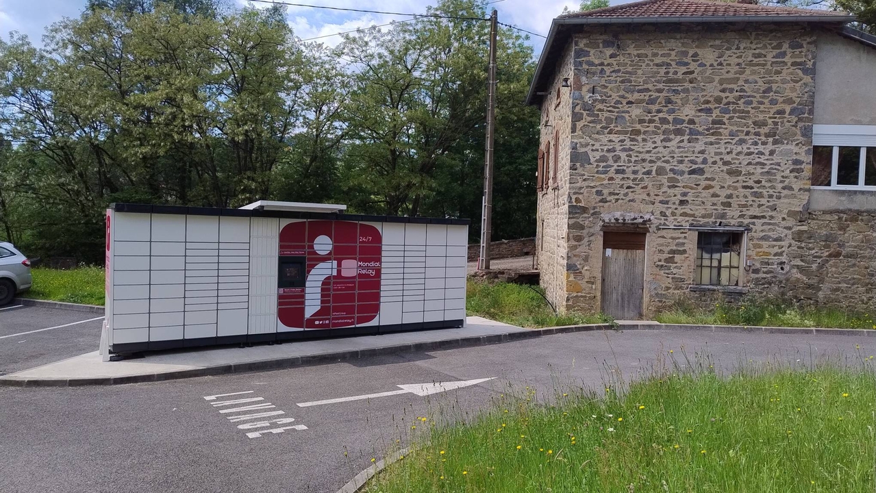 Locker 24/7 Proche Intermarche Lamure sur Azergues, 42 42 Impasse des Écrevisses, 69870 Lamure-sur-Azergues