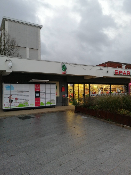 Locker 24/7 Spar le Grand-Quev, 18 Place Eugène Delacroix, 76120 Le Grand-Quevilly
