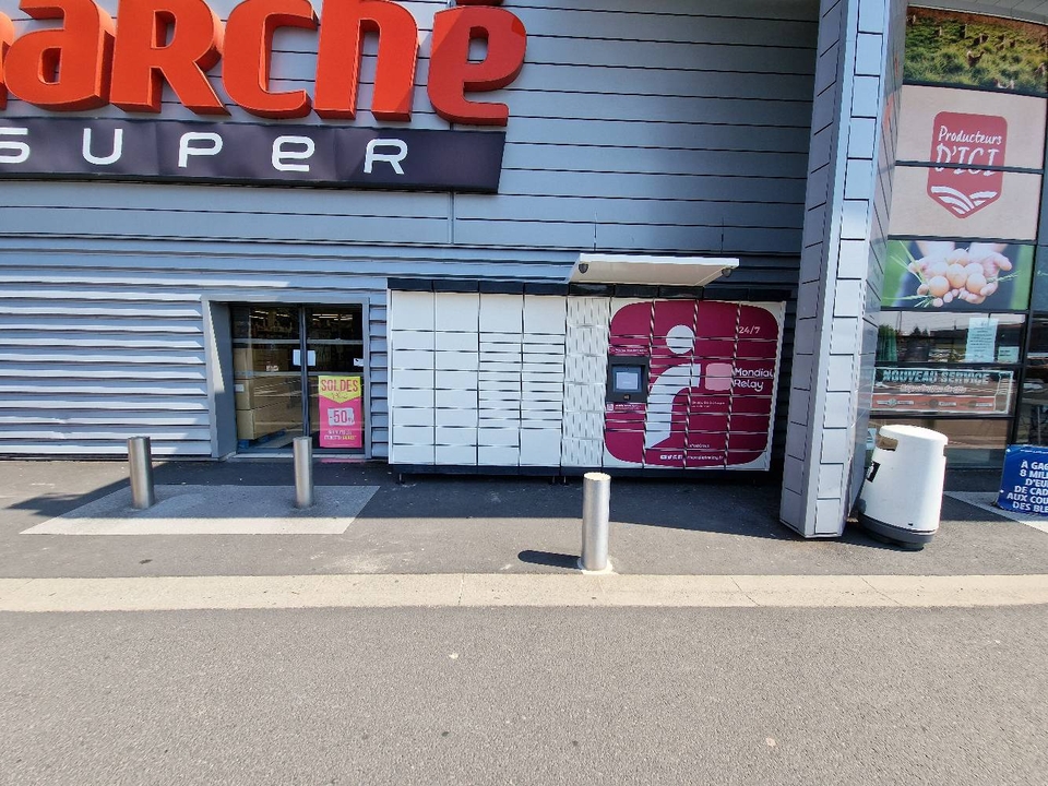 Locker 24/7 Intermarche Thiers, 22 22 Avenue du Général de Gaulle, 63300 Thiers