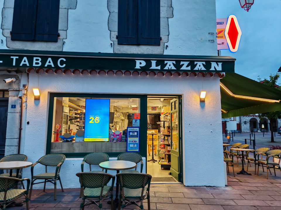 Tabac le Plazan Urrugne, 2 Place René Soubelet, 64122 Urrugne