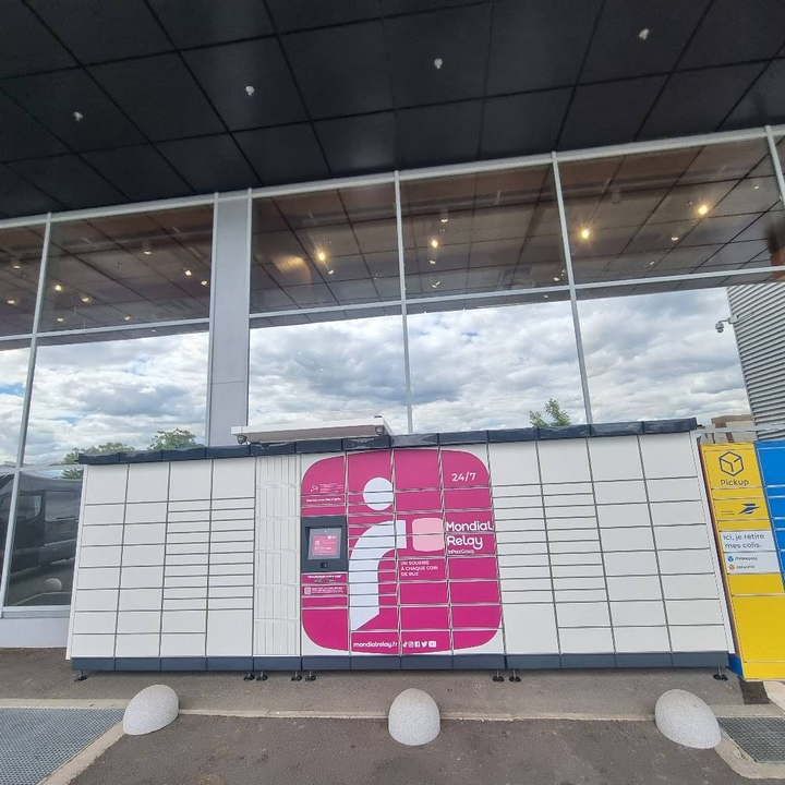 Locker 24/7 E.leclerc 63000 Clermont Ferrand, 175 175 Boulevard Gustave Flaubert, 63000 Clermont-Ferrand