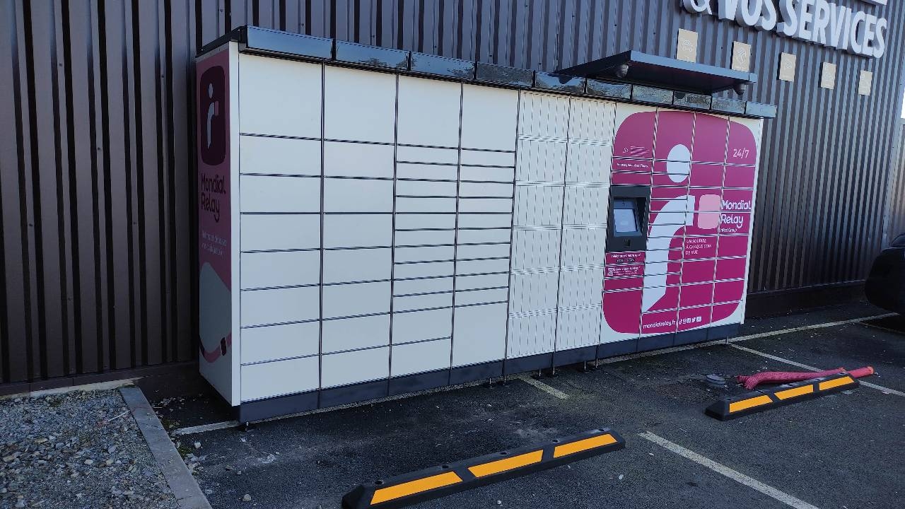 Locker 24/7 Intermarche Sancoins, 1660 Route de Saint-Pierre le Moutier, 18600 Sancoins