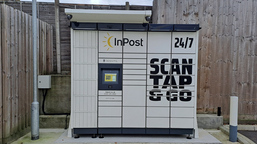 InPost's photo of the locker: InPost UK00176148